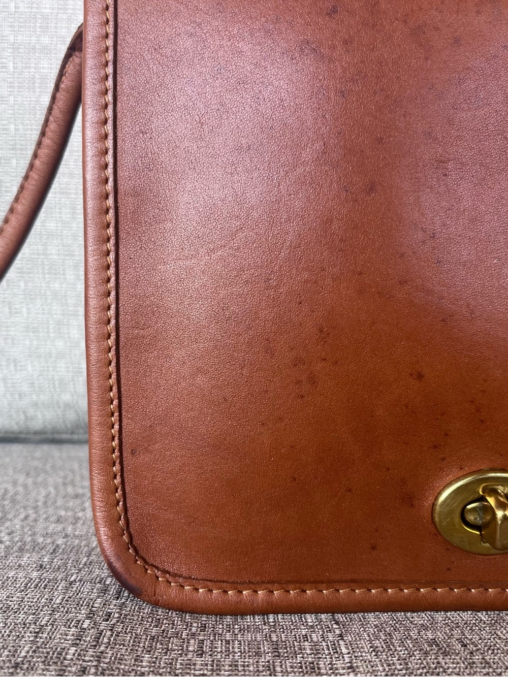 Vintage Coach Compact Pouch Crossbody Bag 9620. Made in the USA- pre1994 - Picture 8 of 15